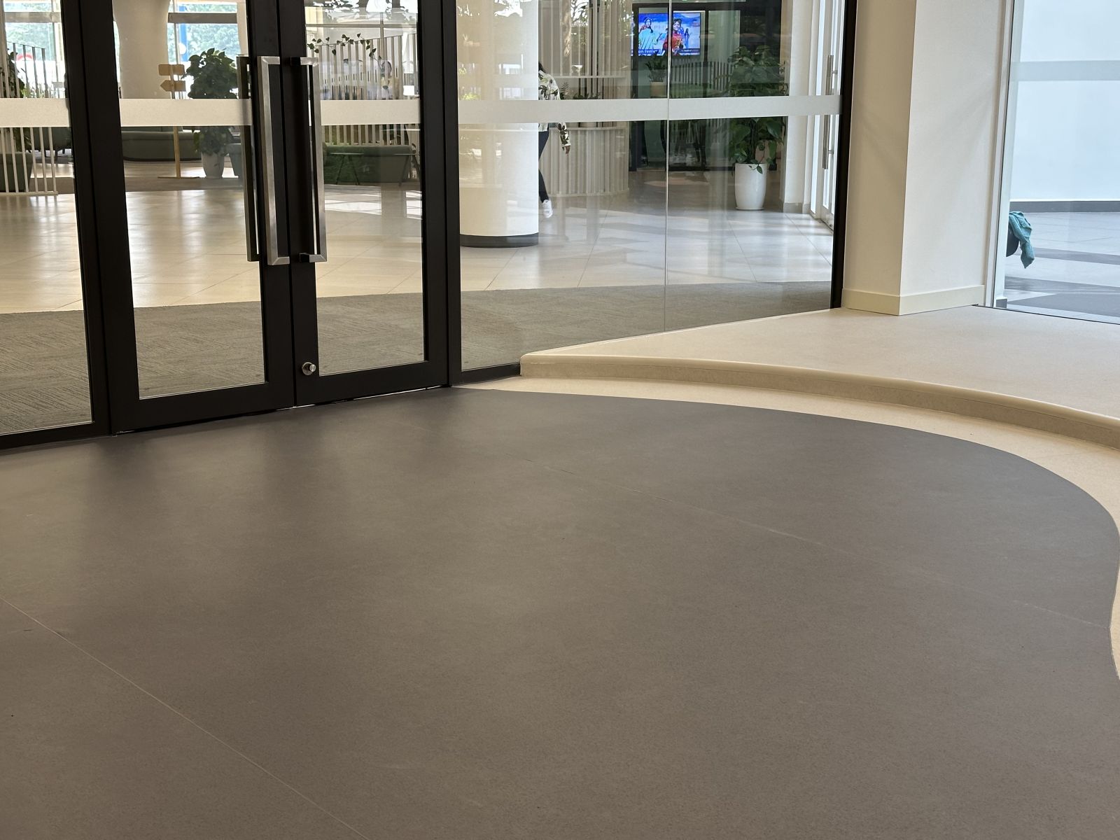 Thi-cong-san-cach-am